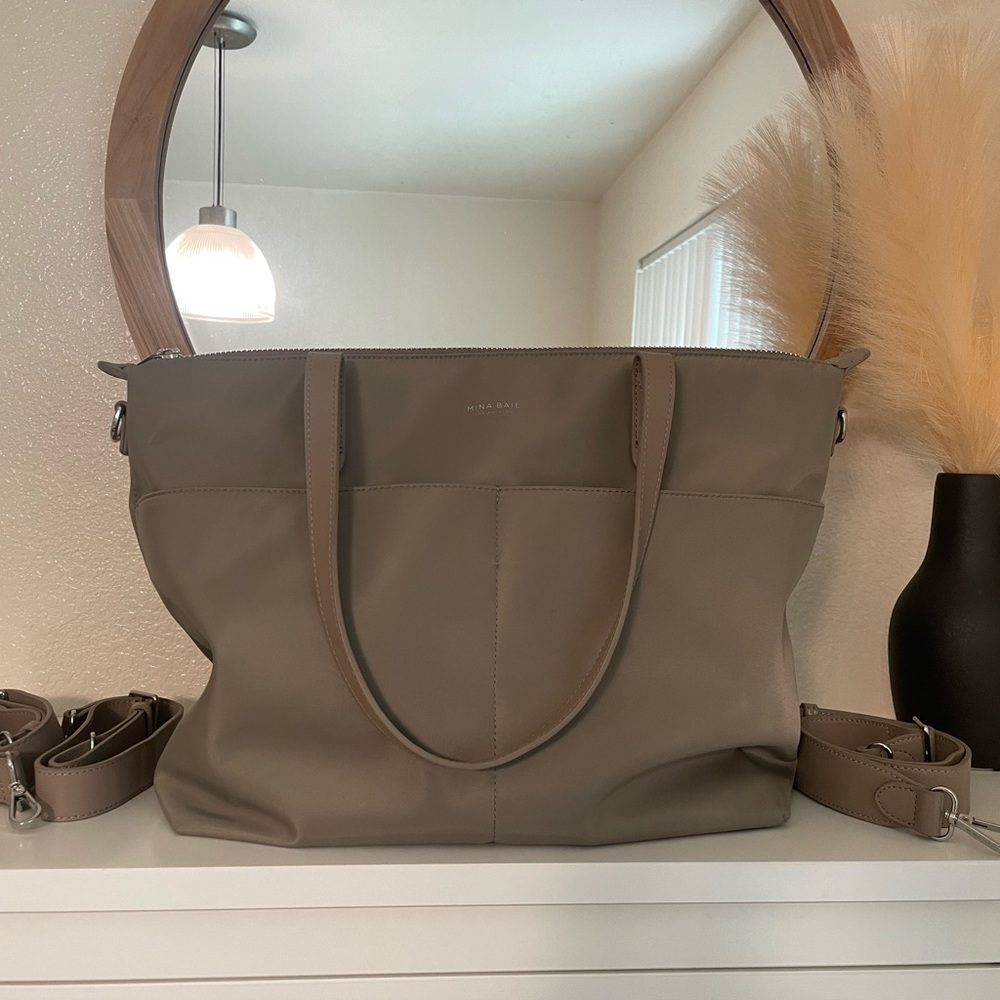 Mina Baie nylon amelia